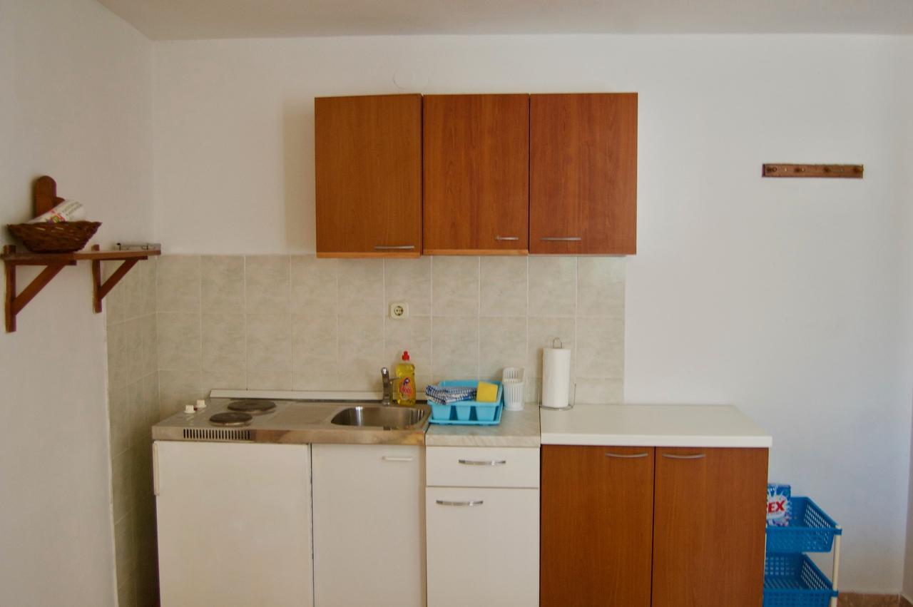 Apartments Petricevic ฮวาร์ ภายนอก รูปภาพ